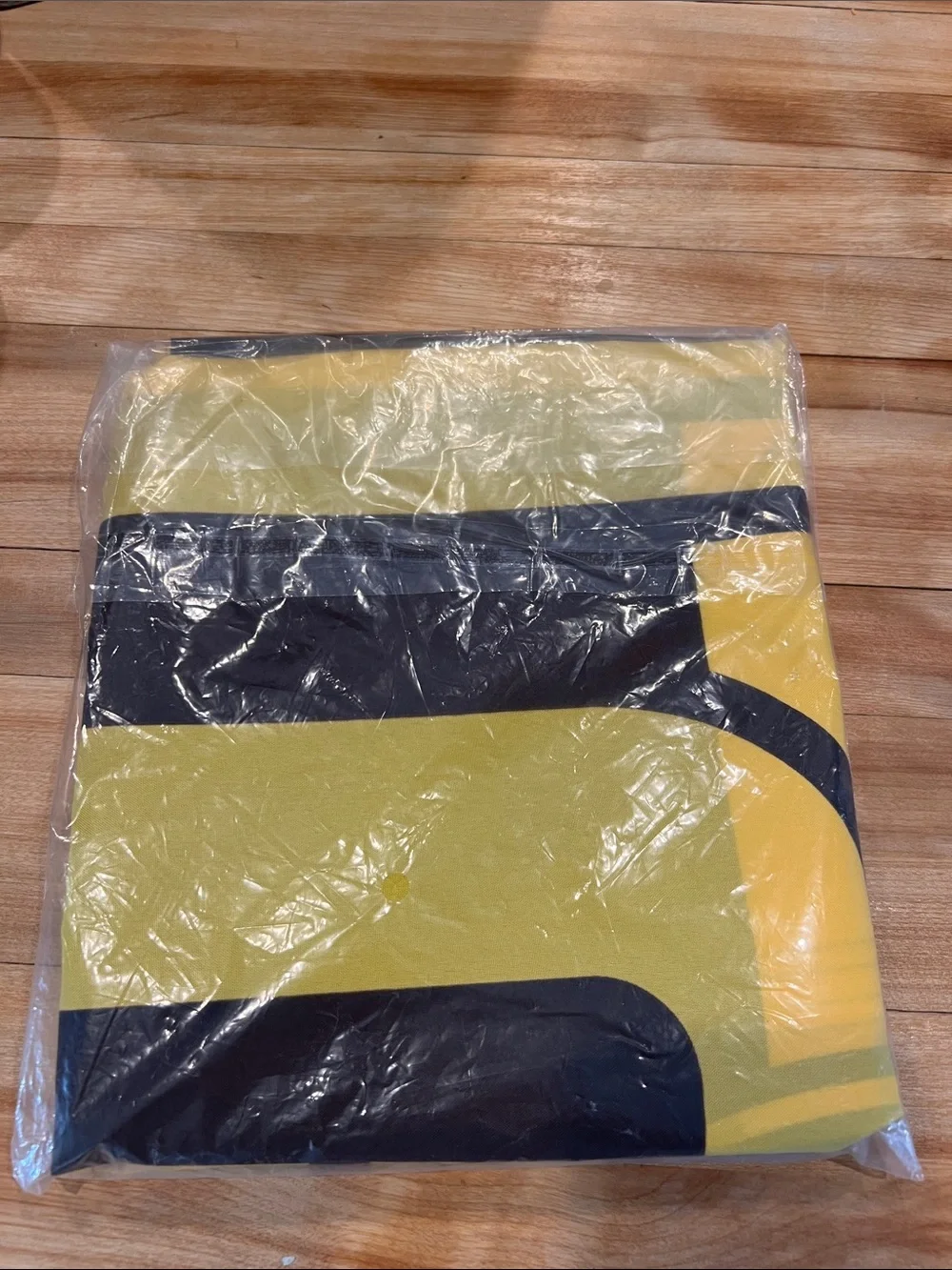 Fanatics San Diego Padres Baseball Team Fan Flag Brown yellow Gold Padres Flag